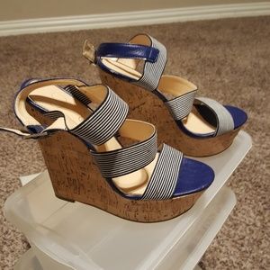 Blue stripped wedges
